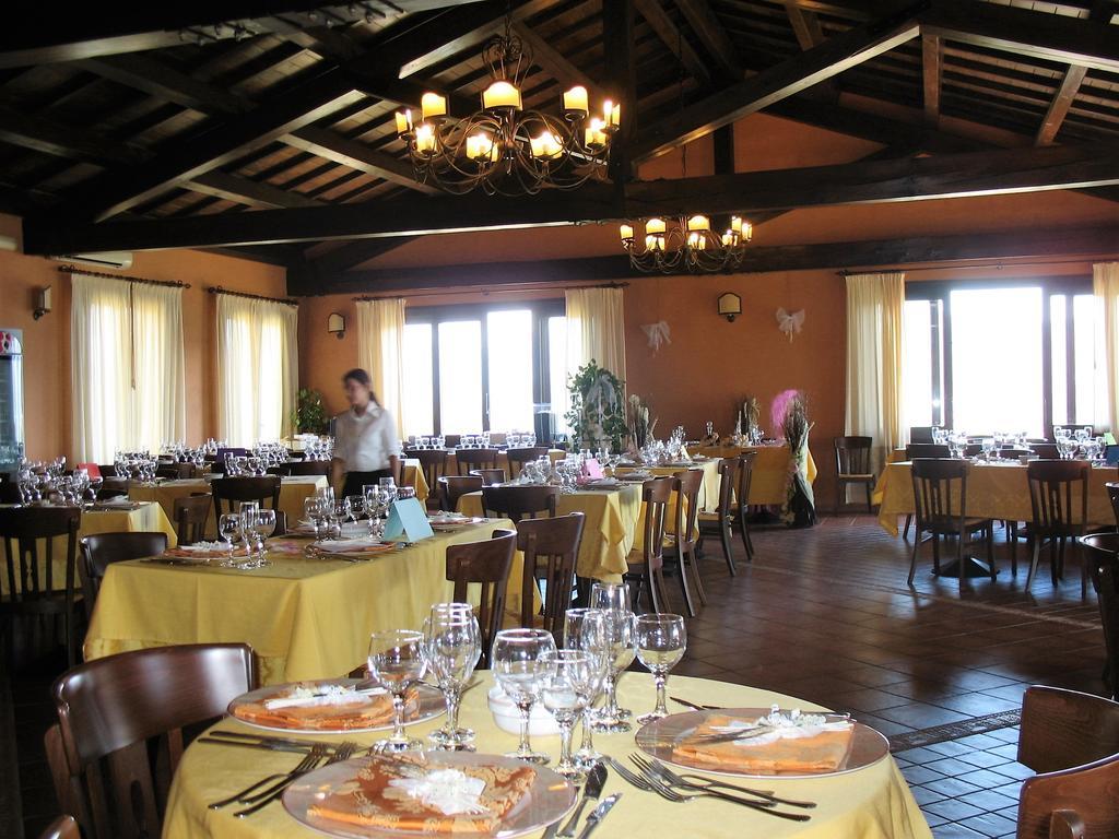 Hotel Sardus Pater Portixeddu Bagian luar foto