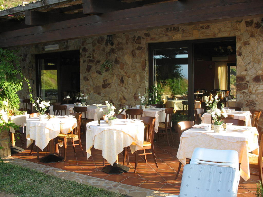 Hotel Sardus Pater Portixeddu Bagian luar foto