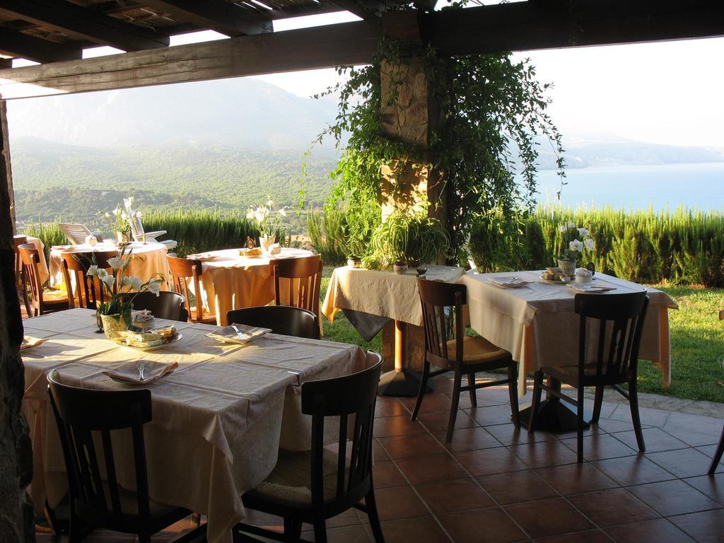 Hotel Sardus Pater Portixeddu Bagian luar foto